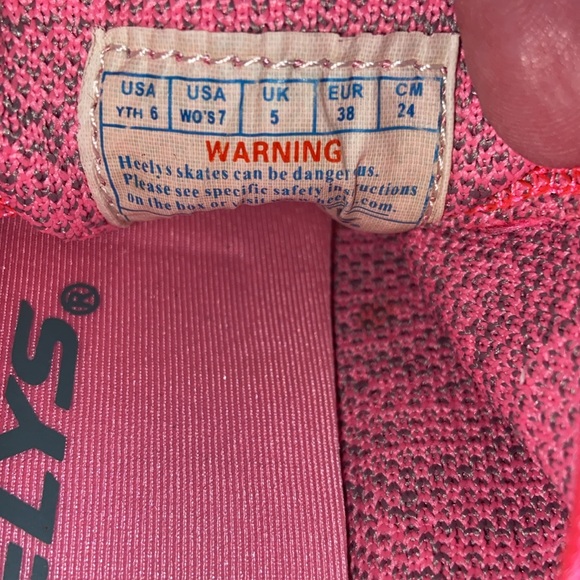 Heelys shoes! Minimal wear! - Picture 6 of 7